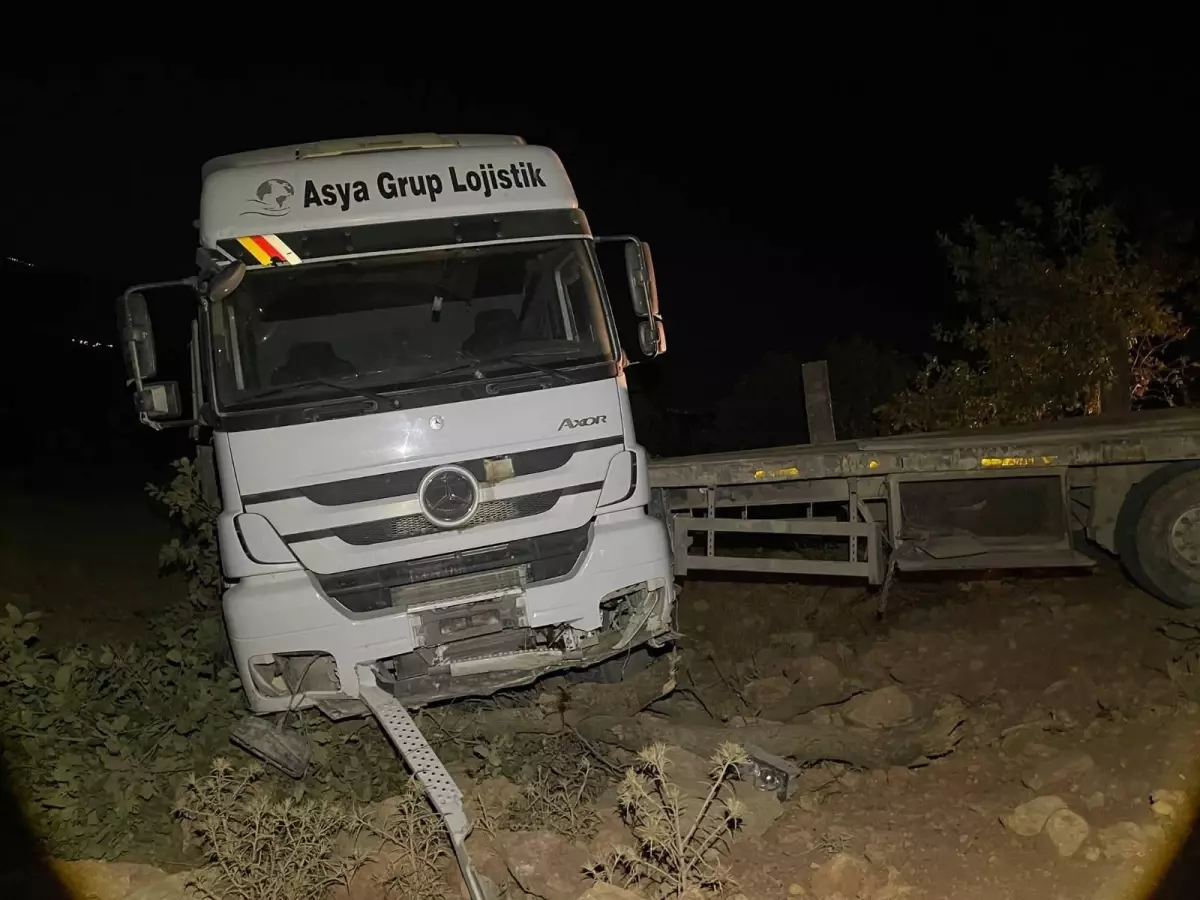 Şırnak\'ta TIR Kazası: Sürücü Hayatını Kaybetti