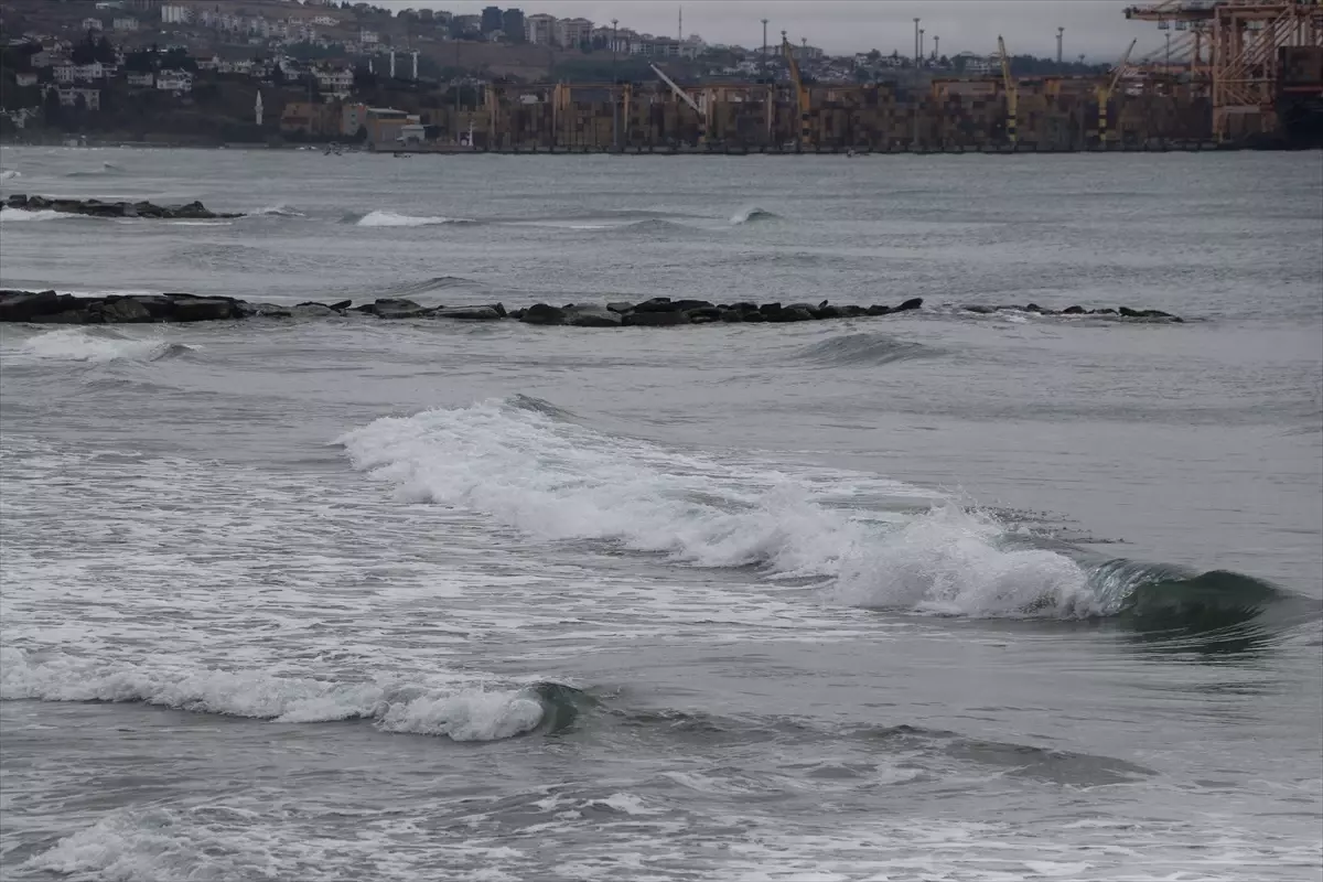 Poyraz Tekirdağ\'da Ulaşımı Aksattı
