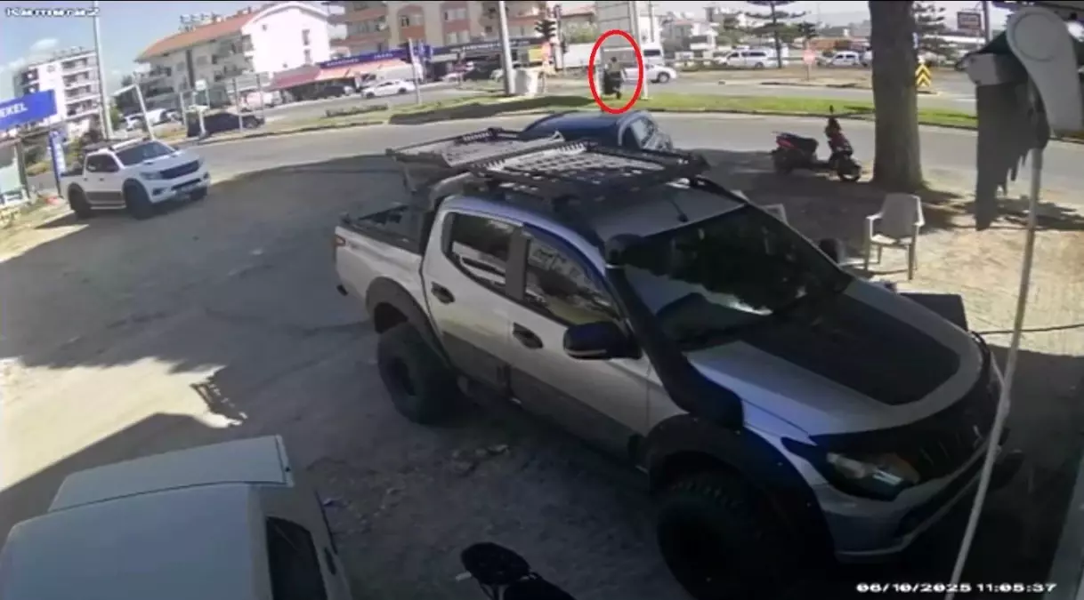 Manavgat\'ta Tur Minibüsü Kaza Yaptı: 8 Yaralı