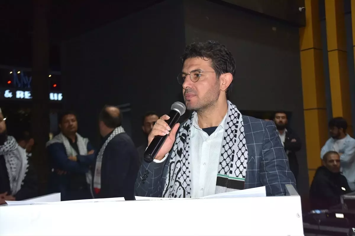 Van\'da binlerce kişi İsrail\'in Gazze\'ye yönelik saldırılarını protesto etti