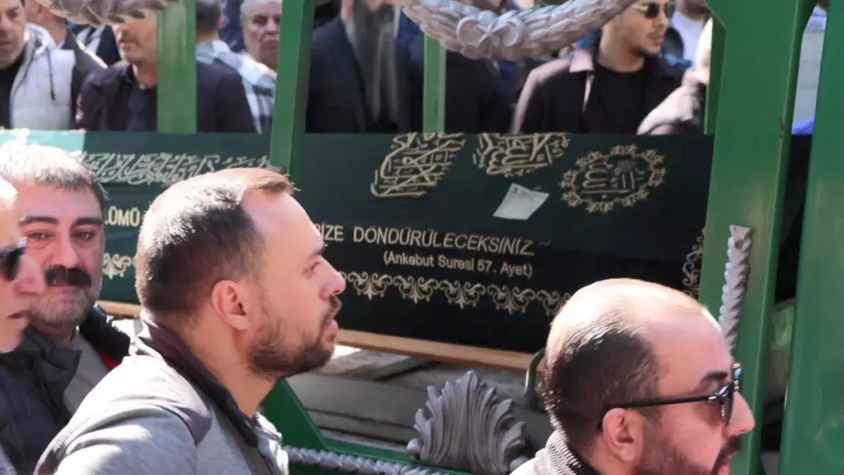 Serdar Öktem son yolculuğuna uğurlandı! Dayısından merak edilen soruya yanıt