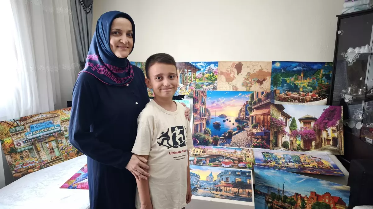 10 yaşındaki Ahmet Hamza, 30\'dan fazla bin ve iki bin parçalık puzzle tamamladı