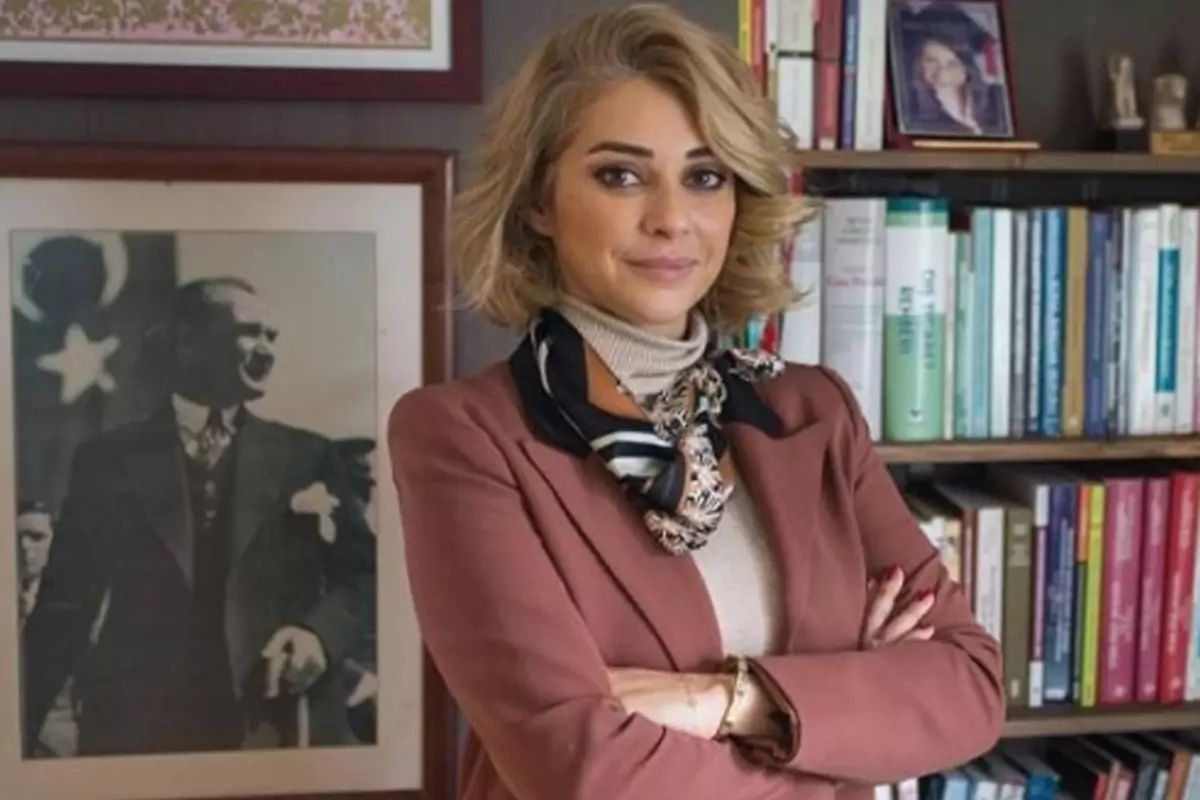 Feyza Altun "Gözaltı listesinde yokum" dediği anda alındı