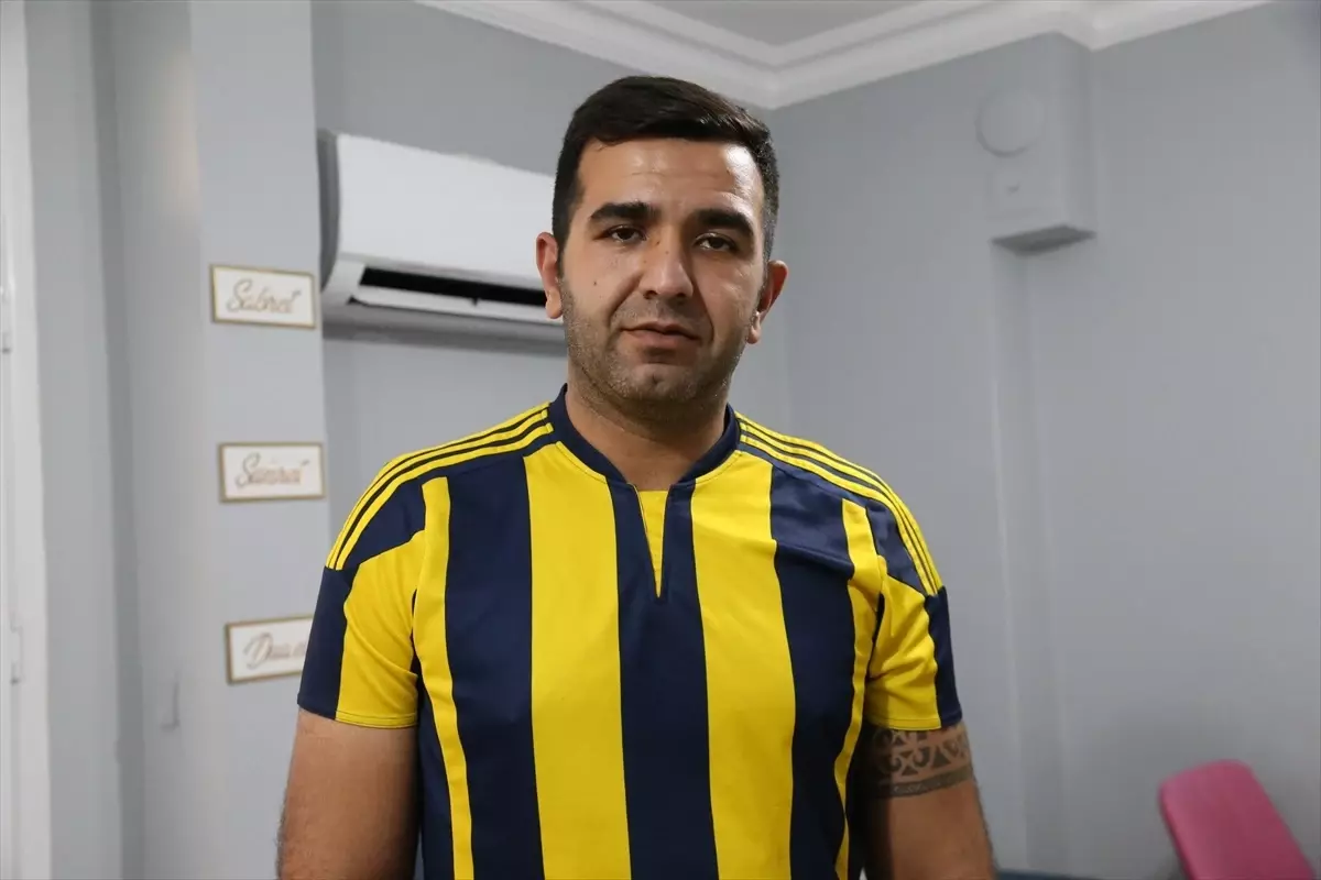 Fenerbahçe Formasıyla Mutluluk Yüzü