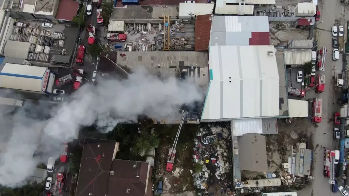 Ataşehir\'de fabrika yangını