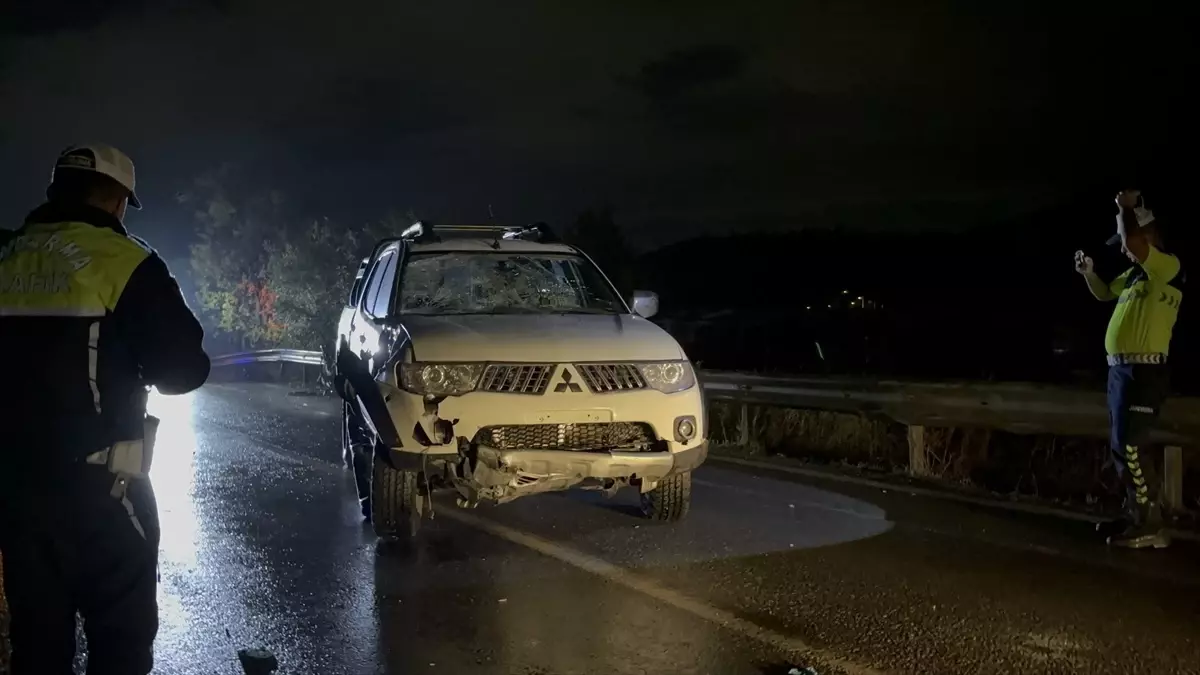 İzmir\'de Trafik Kazası: Bir Kişi Hayatını Kaybetti