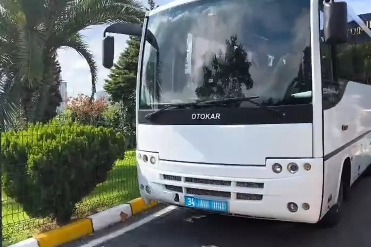 Jandarma\'ya ifade veren ünlü isimler Adli Tıp\'a böyle götürüldü