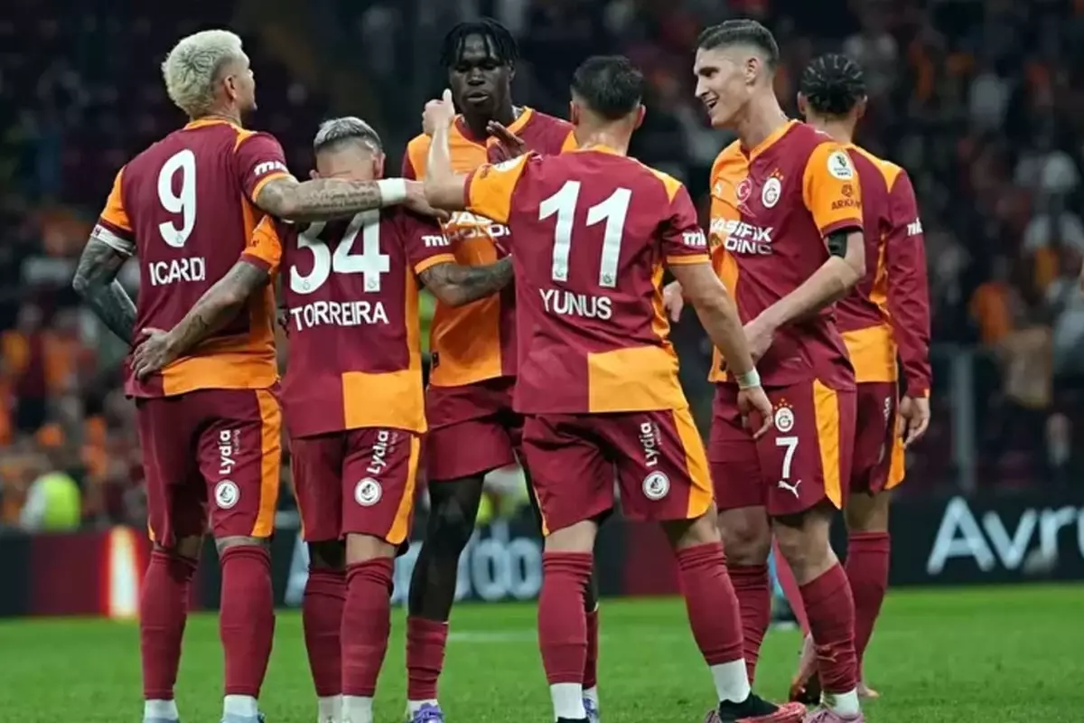 Kasa ağzına kadar dolabilir! Galatasaray\'ın yıldızını dünya devi istiyor