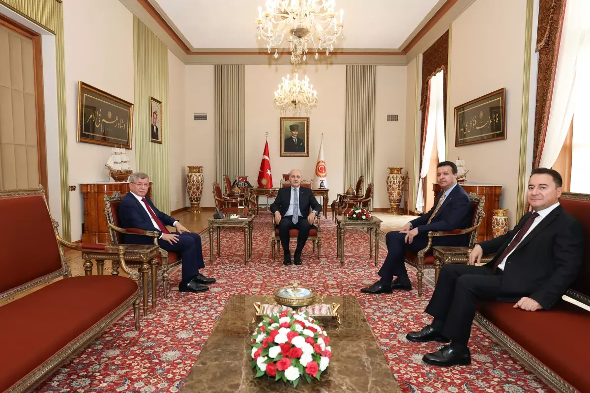 Kurtulmuş\'dan Parti Liderlerine Kabul