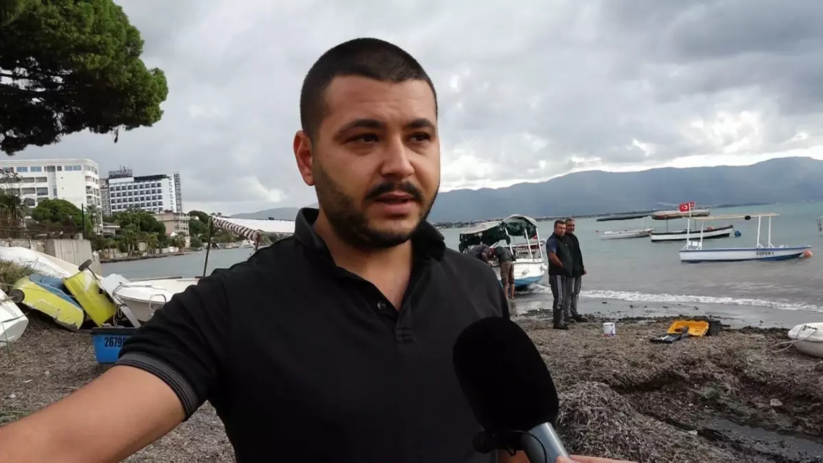 Kuşadası\'nda Fırtına Balıkçı Teknelerini Vurdu
