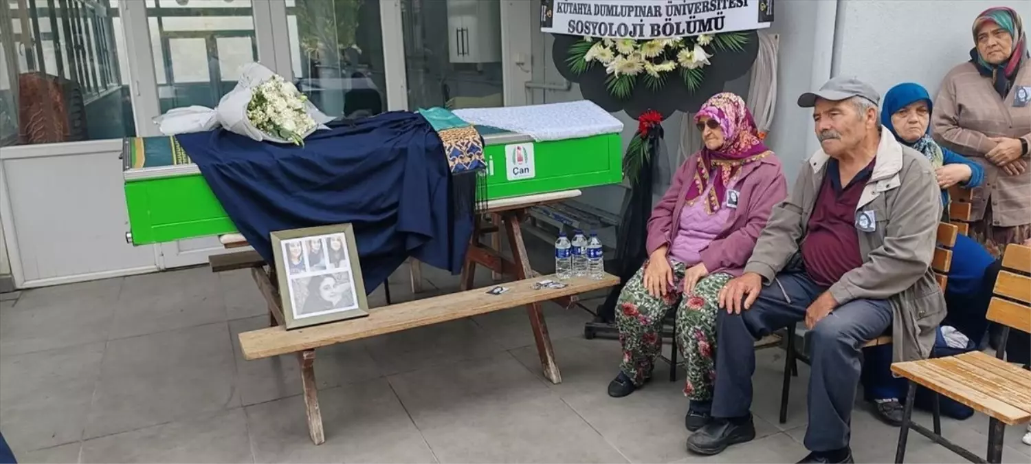 Doç. Dr. Esra Işık Son Yolculuğuna Uğurlandı