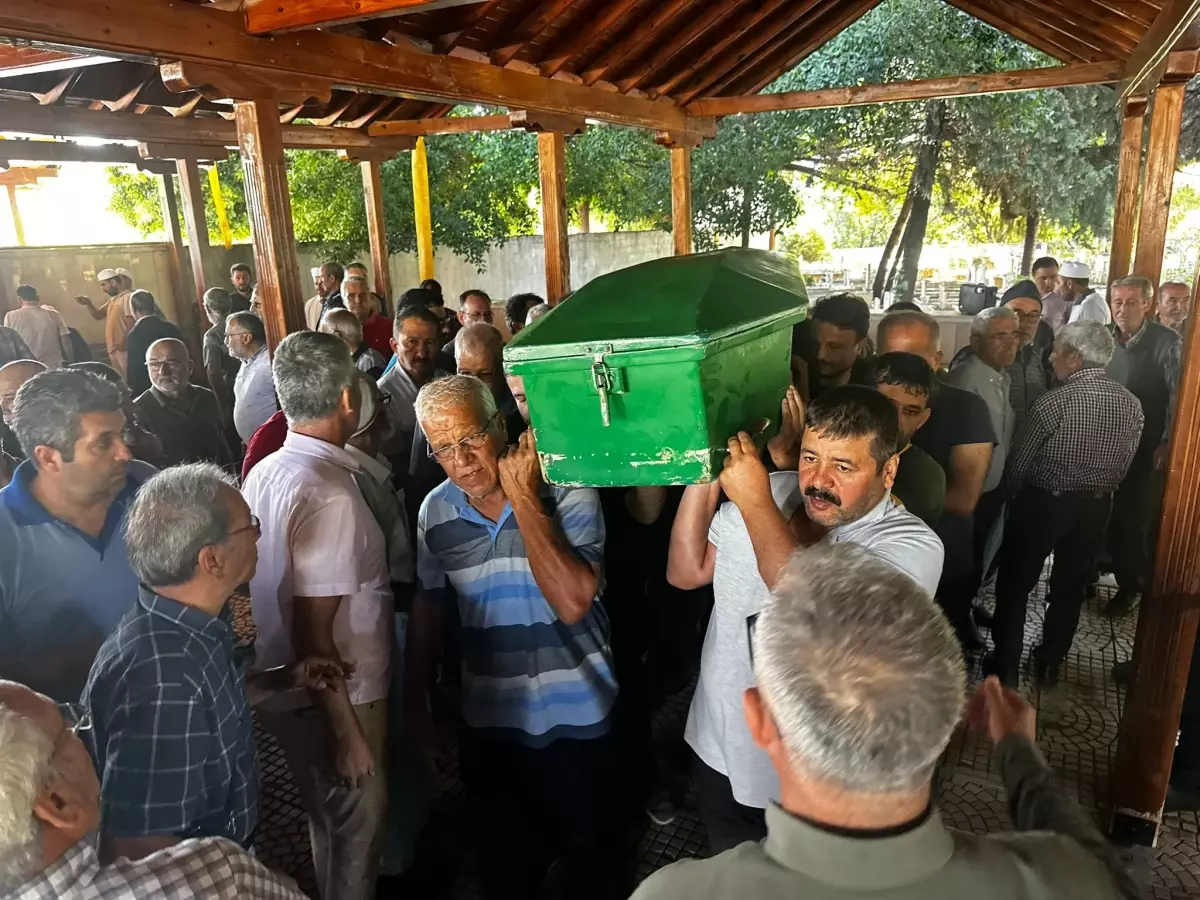 Erdemli\'de Domates Hasadı Kazası: 3 Ölü