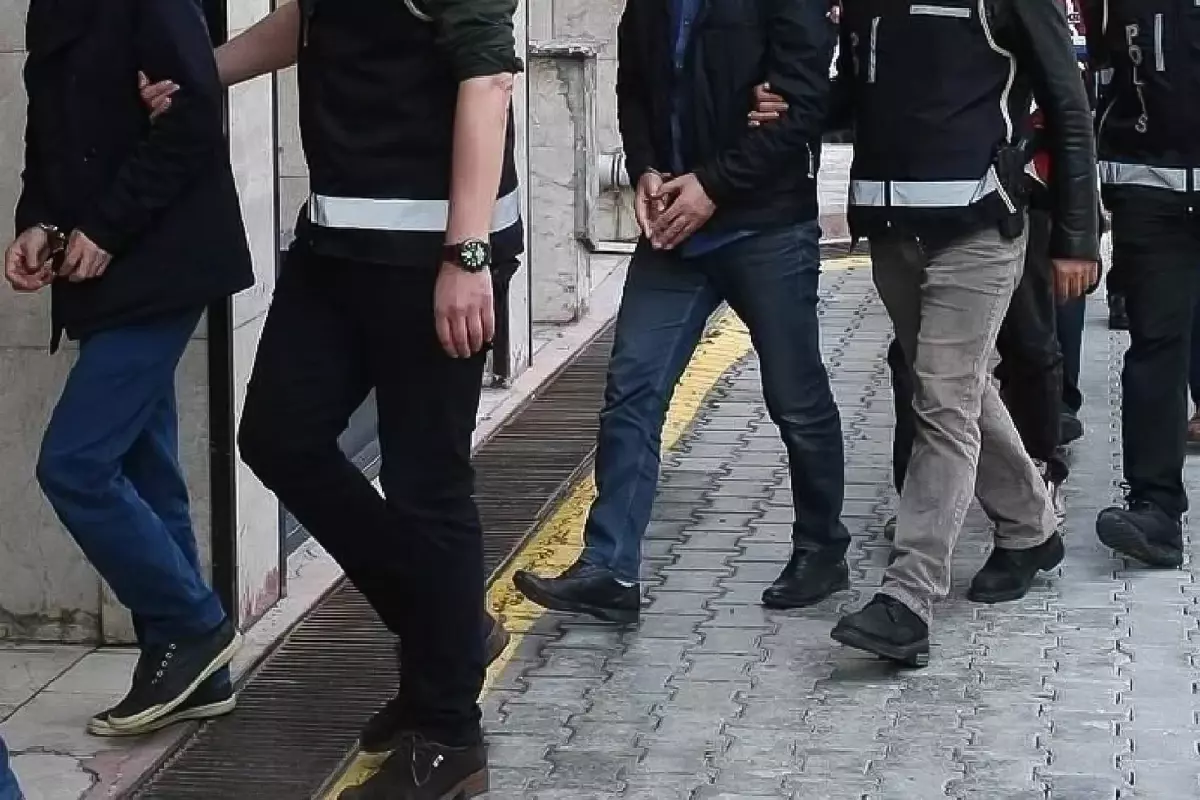 MSB\'ye rüşvet operasyonu: 27 kişi gözaltına alındı