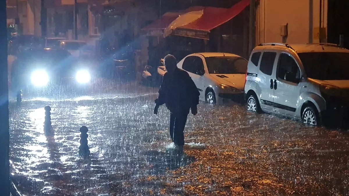 Sinop\'ta Sağanak Hayatı Olumsuz Etkiledi