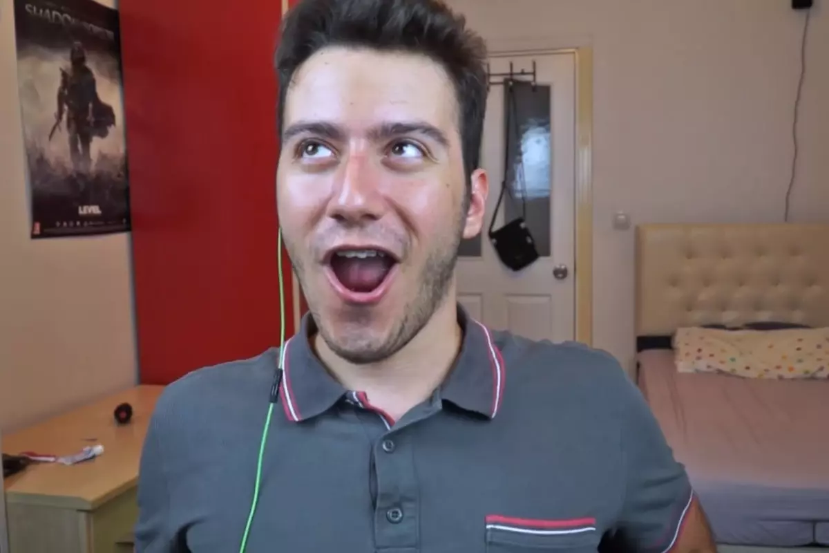 Enes Batur\'dan şok hamle! 16 milyonluk YouTube hesabını kapattı