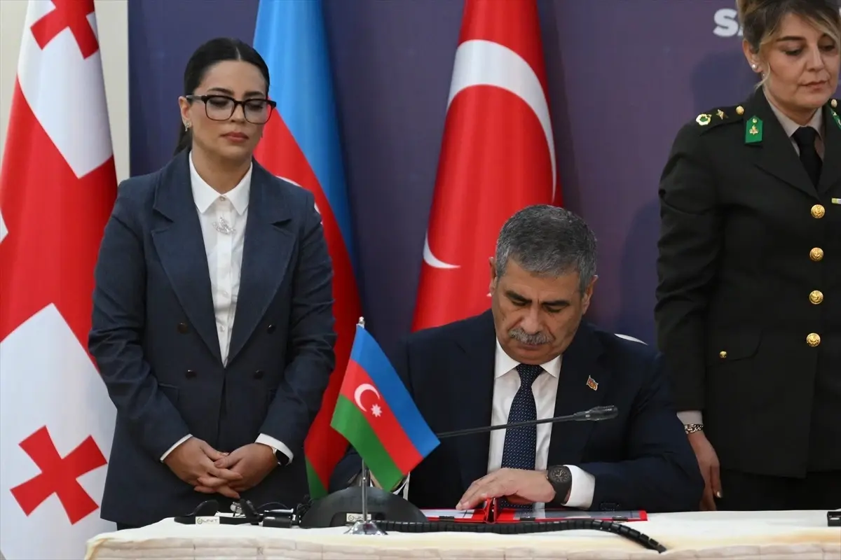 Kafkasya\'da Üçlü İşbirliği
