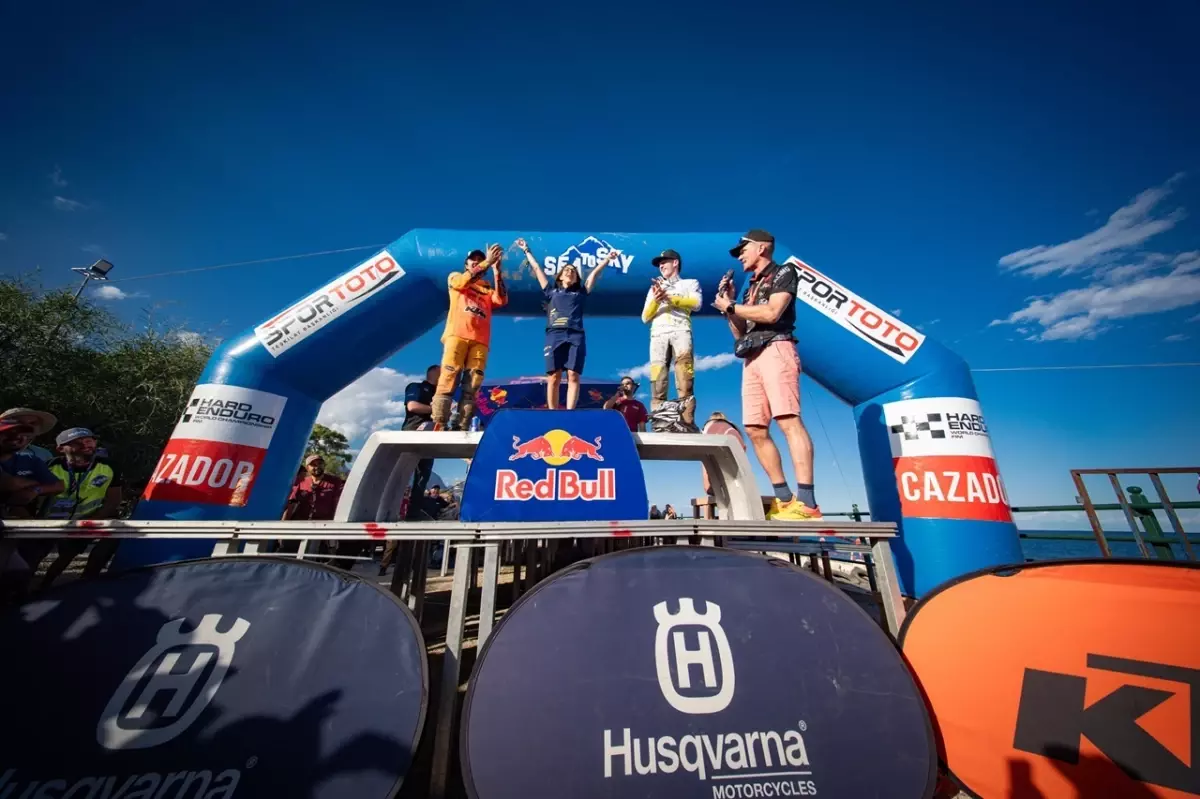 Kemer\'de Sea To Sky Enduro Yarışı Start Aldı