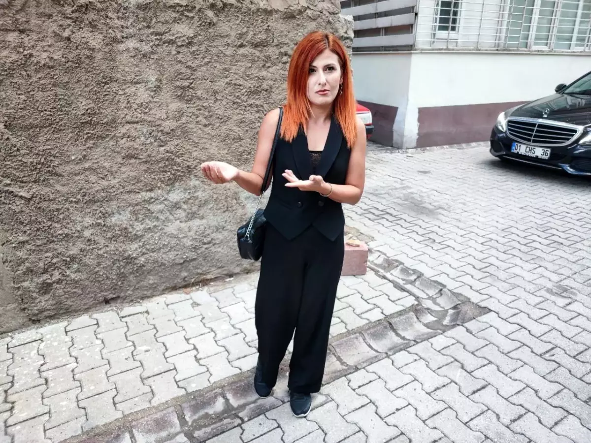 Adana\'da Arızalanan Otobüs Yolcuları Tahliye Etti