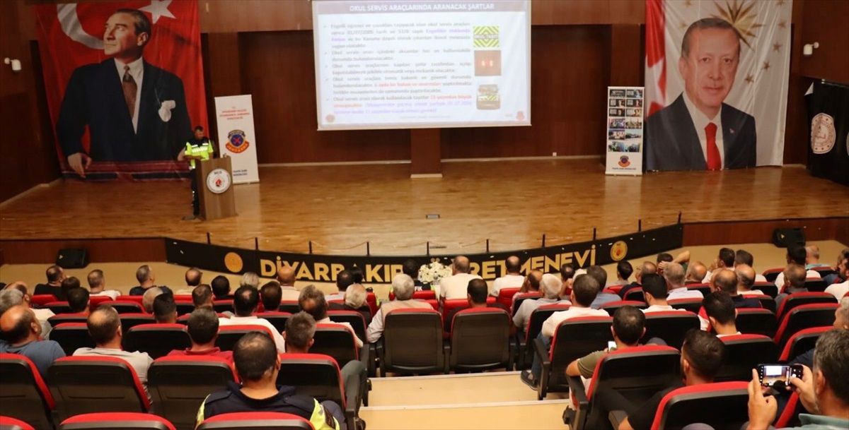 Diyarbakır\'da Servis Sürücülerine Eğitim