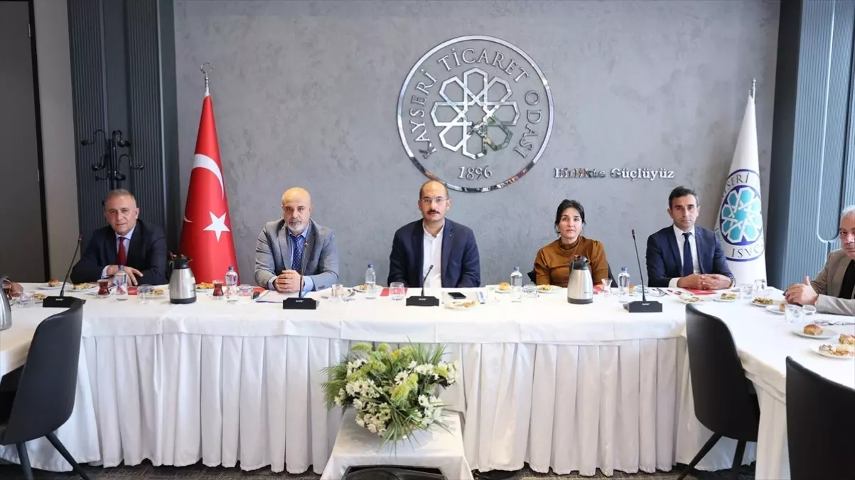 SGK ile Meslek Komiteleri Toplantısı Yapıldı