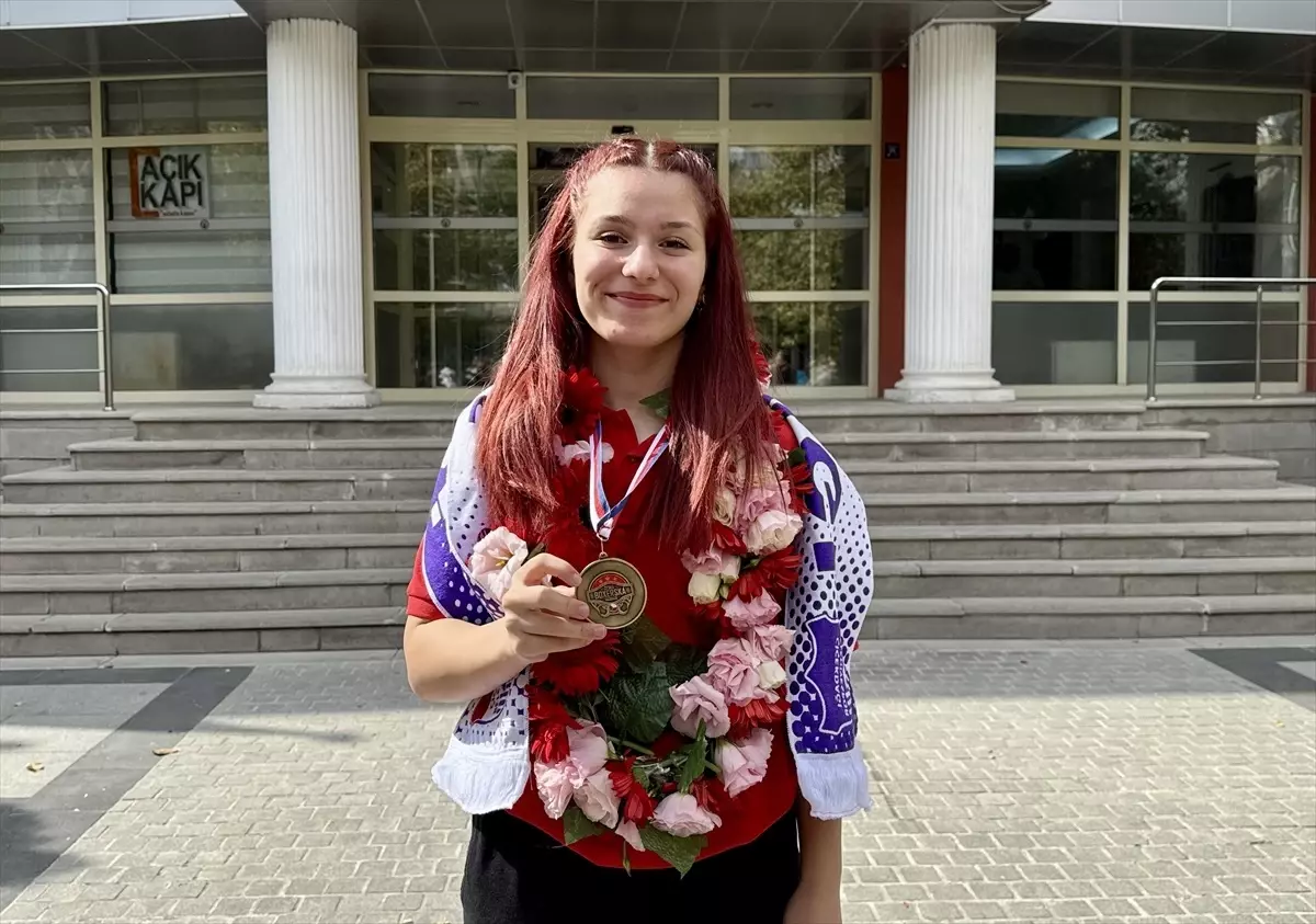 Yonca Gül Yılmaz Coşku ile Karşılandı