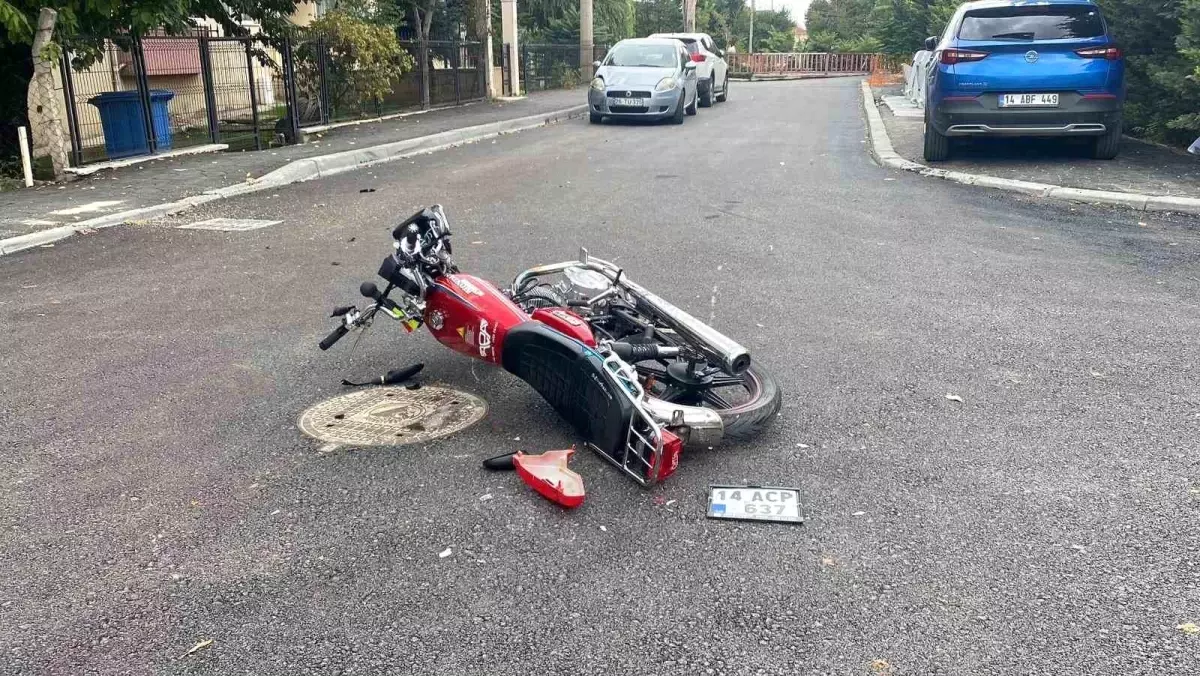Bolu\'da Motosiklet ve Otomobil Çarpıştı