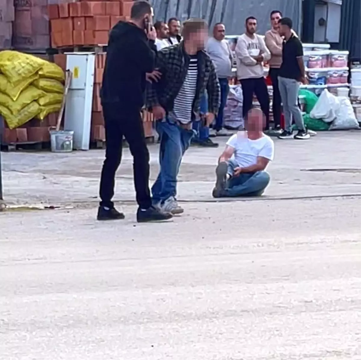 Sakarya\'da Borç Kavgasında İki Yaralı