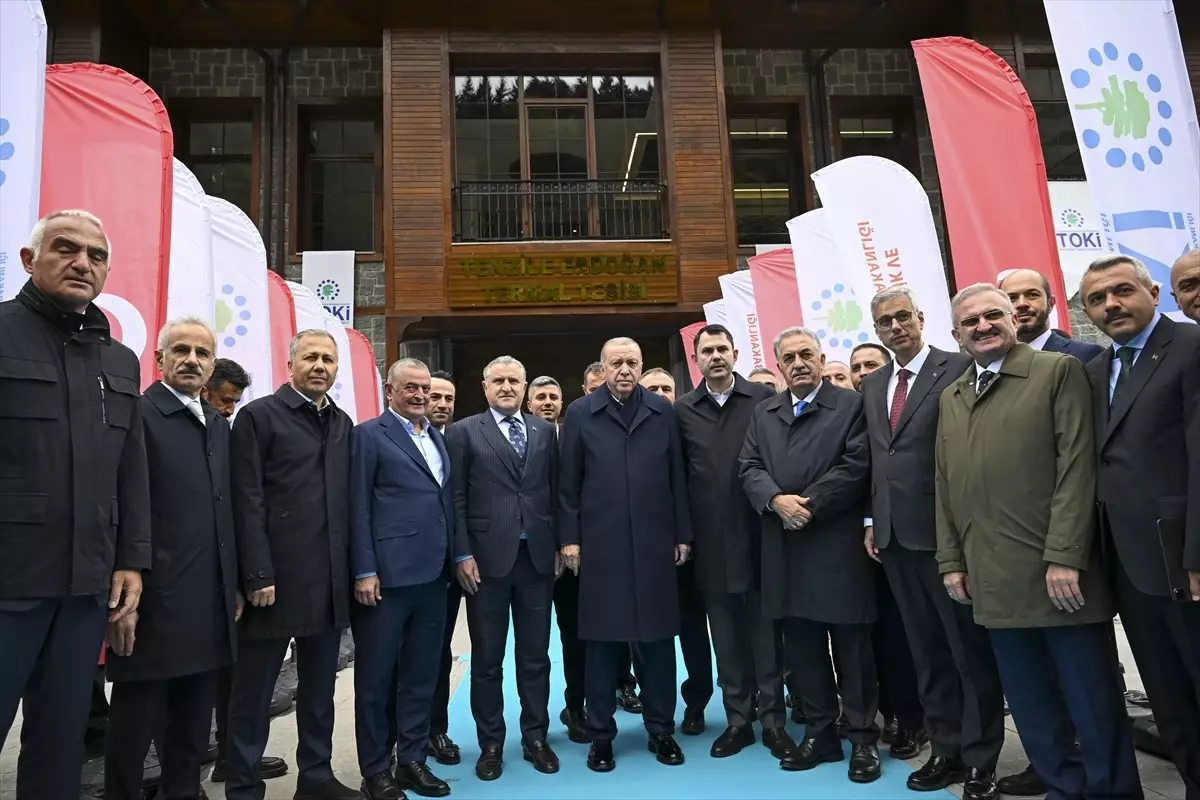 Cumhurbaşkanı Erdoğan, Ayder Yaylası\'nda incelemede bulundu