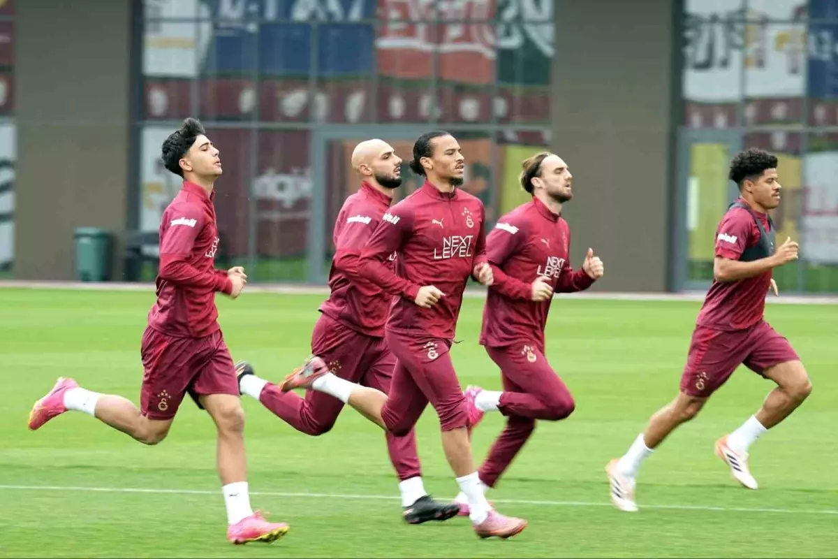 Galatasaray Antrenmanını Sürdürdü