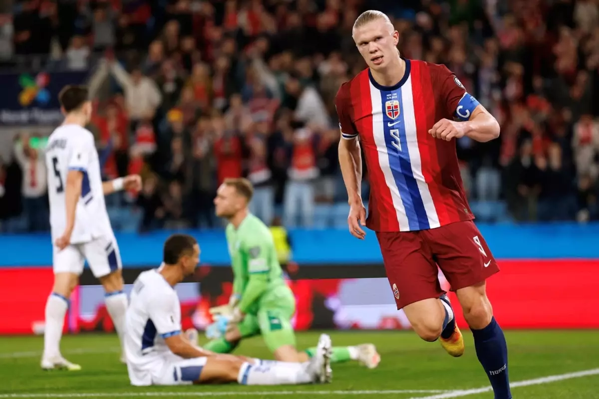 Haaland hat-trick yaptı, Norveç İsrail\'i darmadağın etti