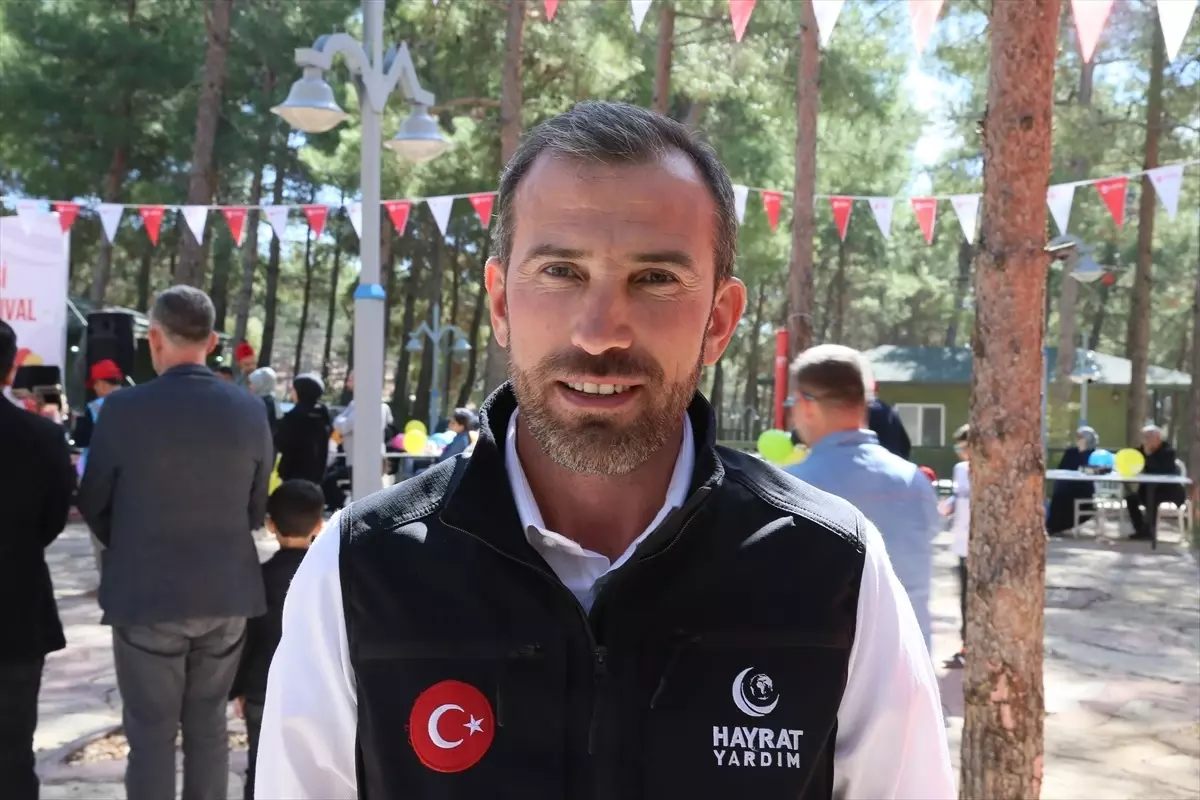 Depremzede Yetimlere Şenlik