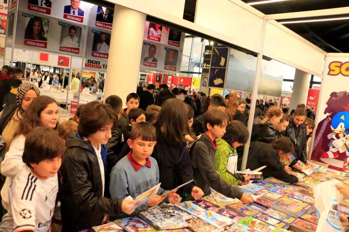 Kocaeli Kitap Fuarı\'nda Çizgi Roman Coşkusu