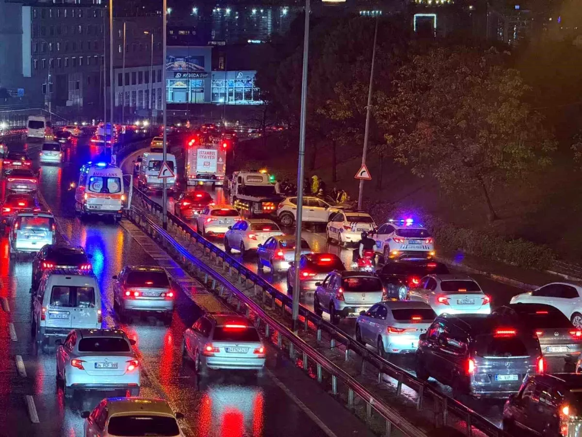 Kaygan Yolda Kaza: 1 Yaralı