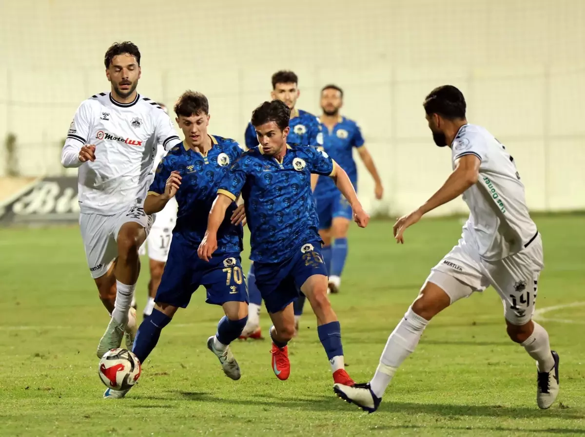 Zirve Mücadelesi: Menemen FK Bursaspor\'a Konuk Oluyor