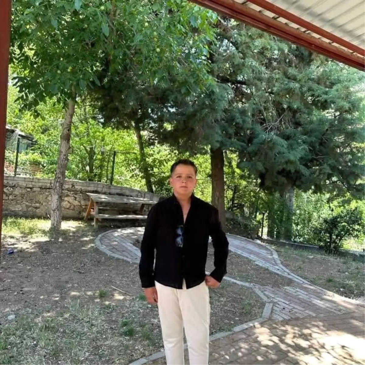 Denizli\'de Motosiklet Kazası: 15 Yaşındaki Genç Hayatını Kaybetti