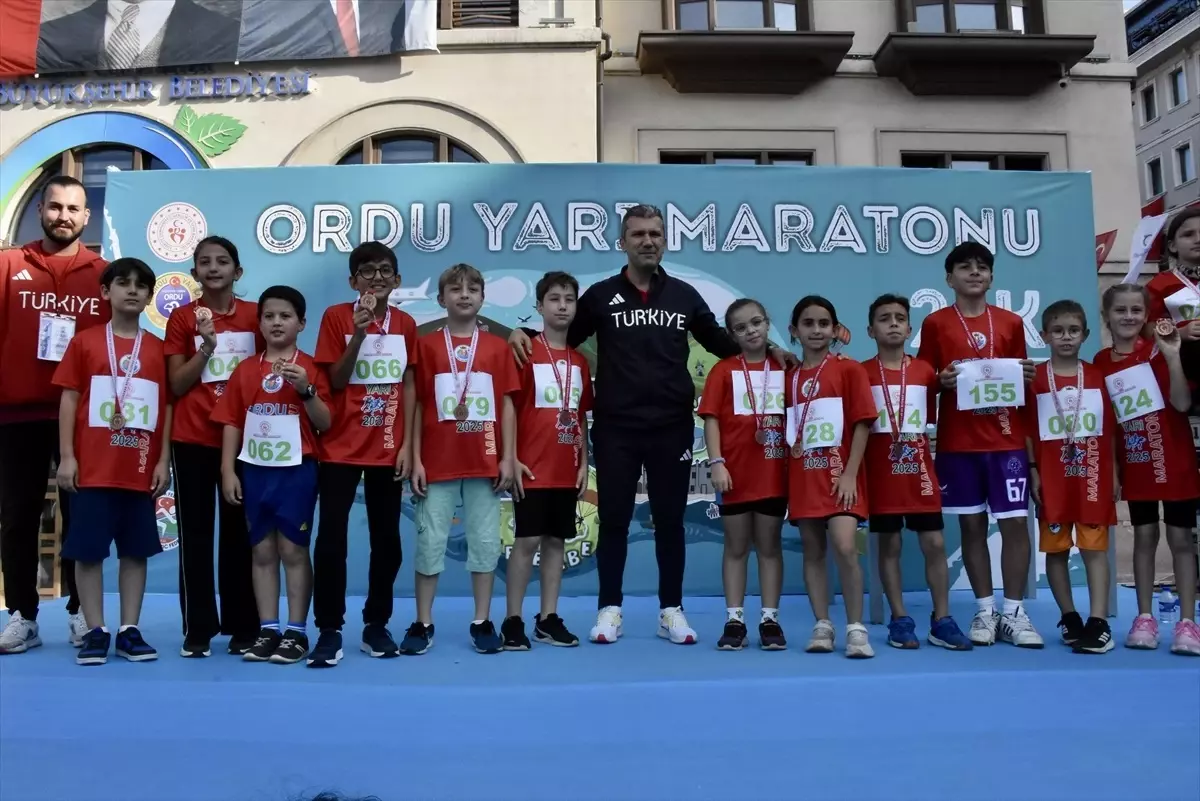Ordu\'da Çocuk Maratonu Coşkusu
