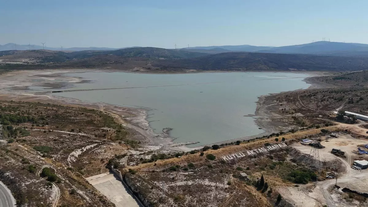 İzmir\'de Baraj Su Seviyesi Düşüyor