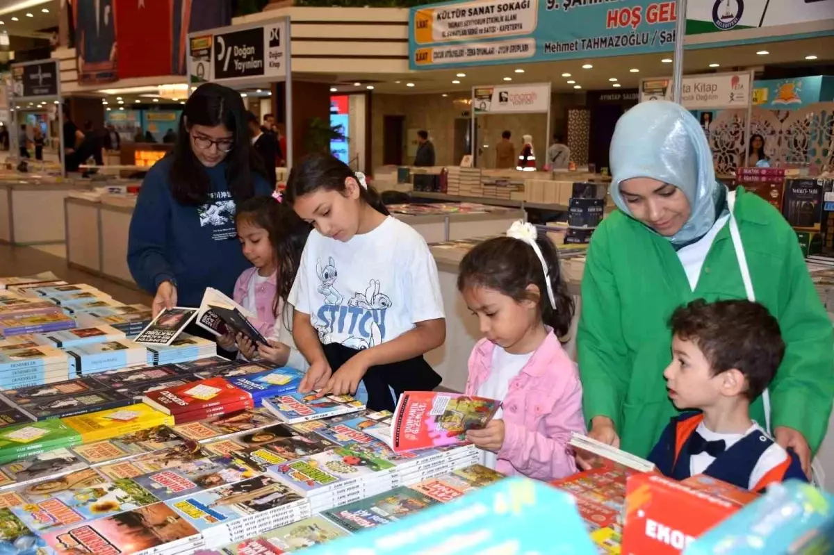 Şahinbey Belediyesi\'nin 9\'uncu kitap fuarı kapılarını açtı