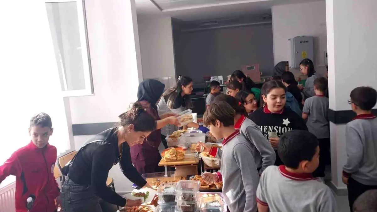 Sarıgöllü öğrencilerden Gazze\'deki çocuklara destek