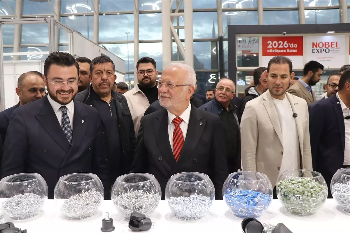 Anadolu Mobilya Fuarı Açıldı