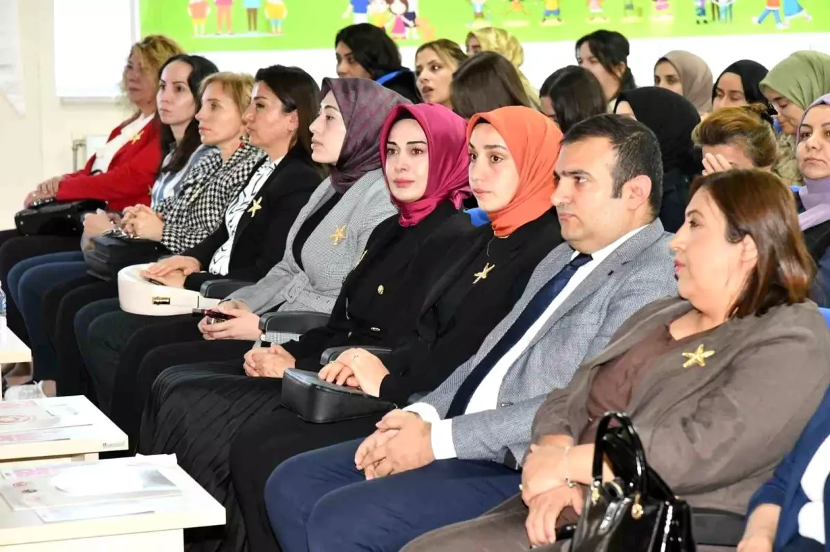 Ardahan\'da Koruyucu Aile Farkındalık Toplantısı Düzenlendi