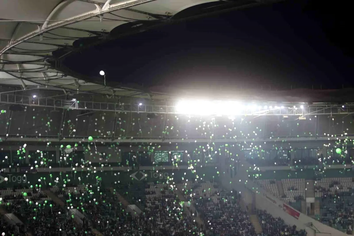 Çağan Ata için gökyüzüne 20 bin balon