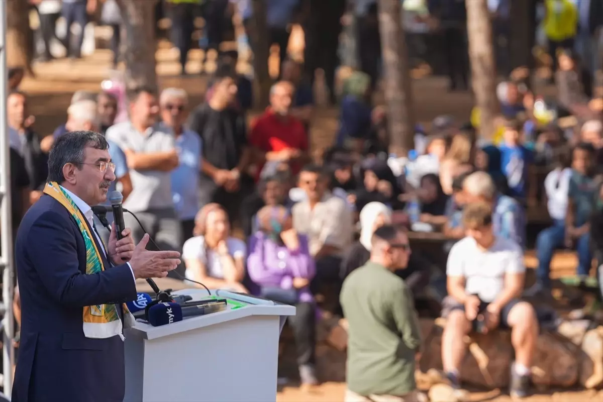 Yılmaz: KKTC için İki Devletli Çözüm Savunuluyor