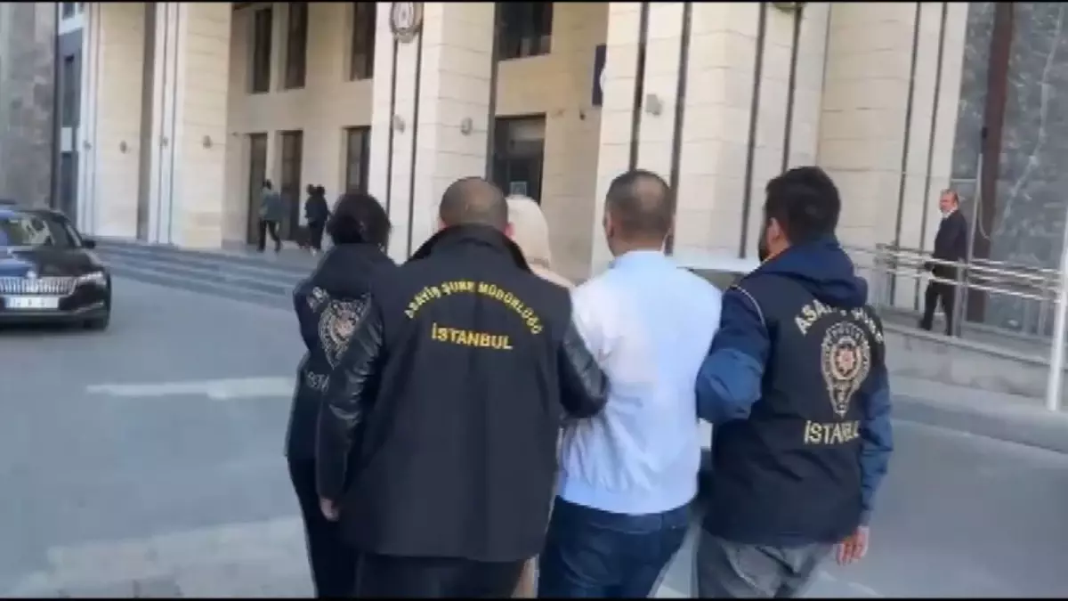 Firari Karı Koca İstanbul\'da Yakalandı