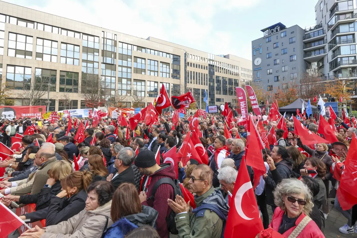 CHP Mitingi Brüksel\'de