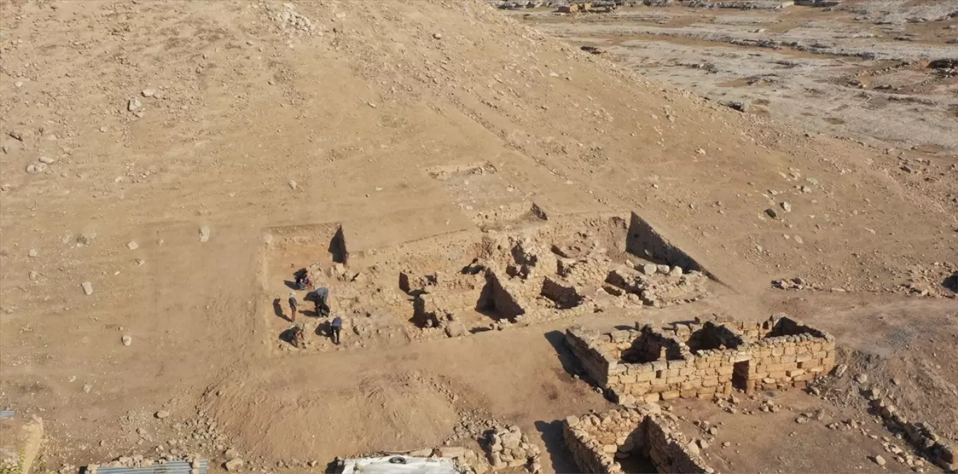 Şanlıurfa\'da 3 Bin Yıllık Antik Yapı Bulundu