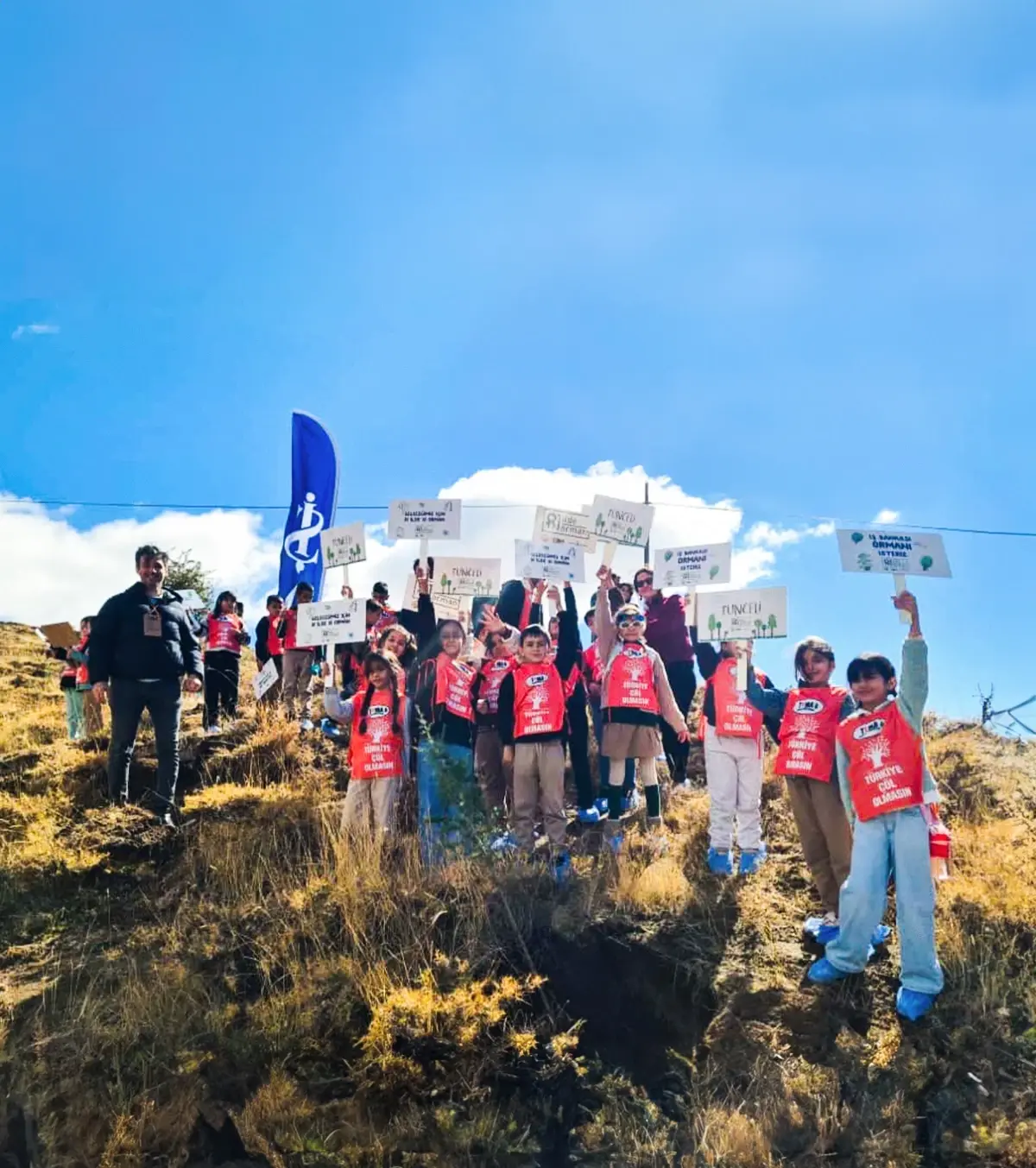 Tunceli\'de 10 Bin Fidan Dikildi