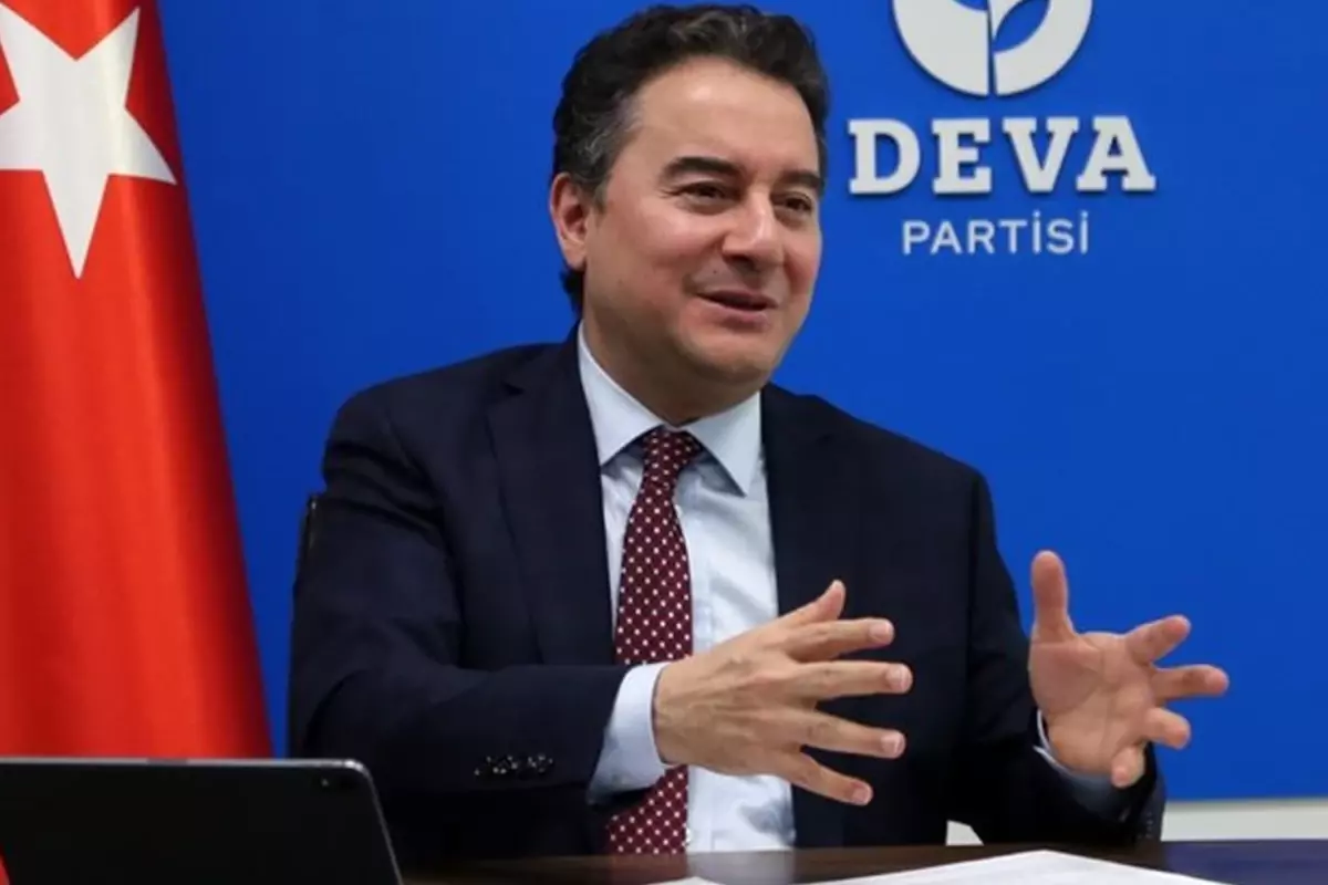 Ali Babacan AK Parti\'ye dönecek iddiasına yanıt