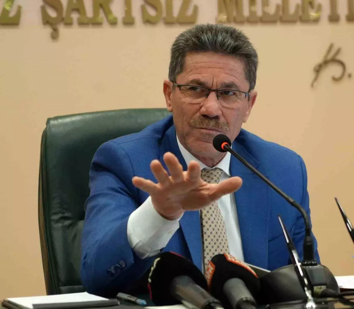 Samsun Büyükşehir Belediyesi\'nde Yeni Tramvay Alımları ve Sendika İddiaları Görüşüldü