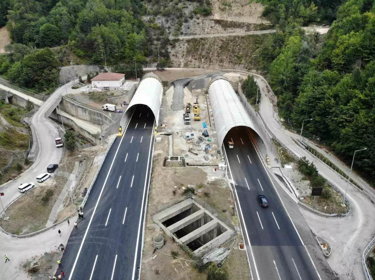 Anadolu Otoyolu\'nda Trafik Kapanması